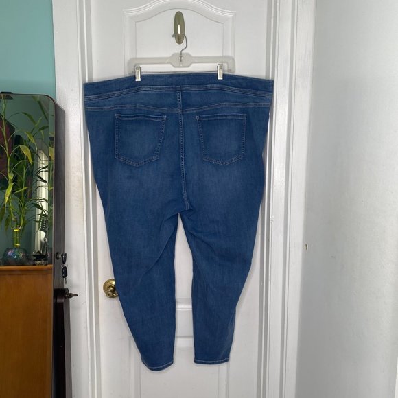 Torrid Feel the Fit Lean Jean Super Soft Jeans, Size 5S #307 - Picture 3 of 9